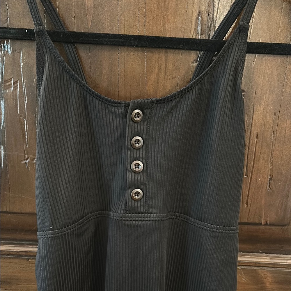 Sleek Black Scoop Neck One Piece Swimwear - Picture 2 of 7